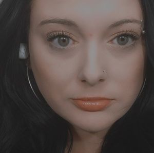 Meet your Posher, Lee-ann